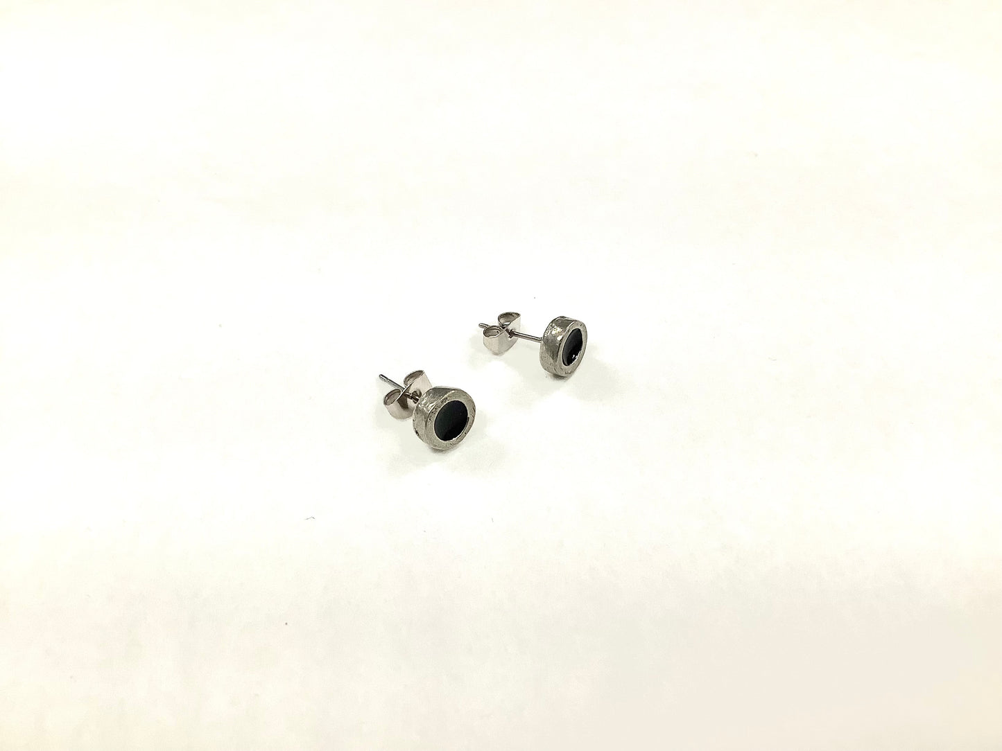 Boucles à l'oreille Ronde 7mm Naturel - (Plusieurs couleurs)