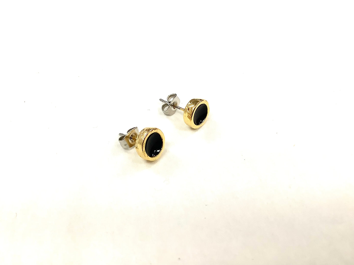 Boucles à l'oreille Ronde 7mm Naturel - (Plusieurs couleurs)