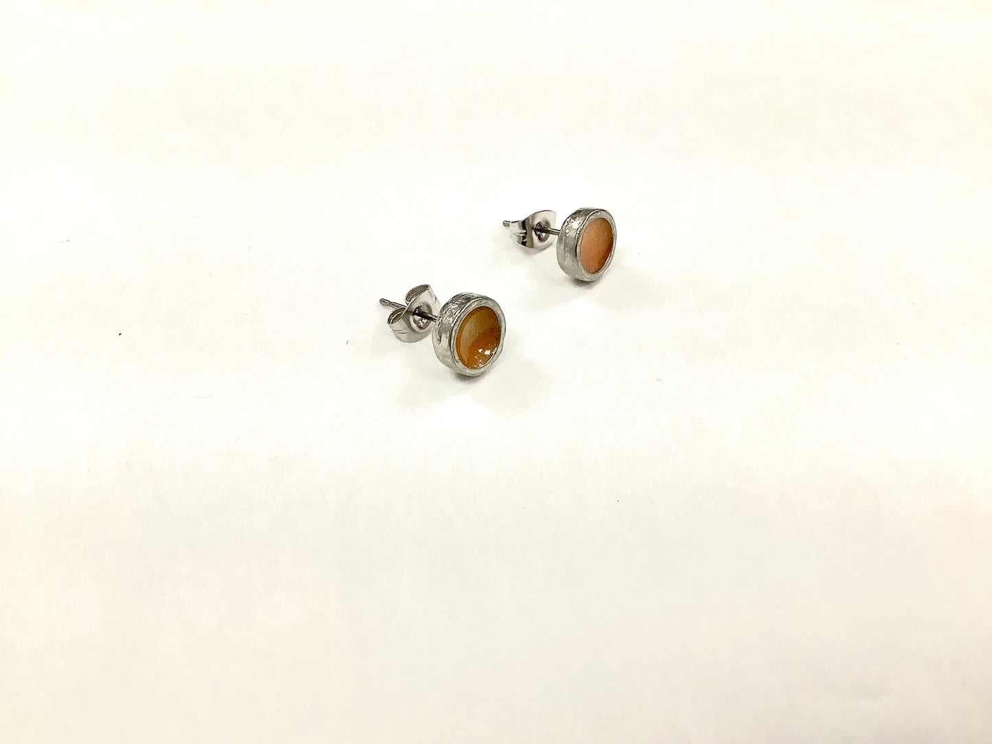 Boucles à l'oreille Ronde 7mm Naturel - (Plusieurs couleurs)