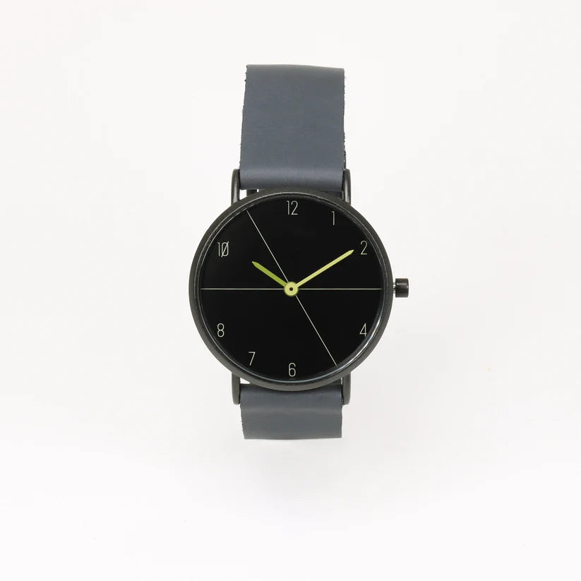 Montre bleu-gris - noir mat