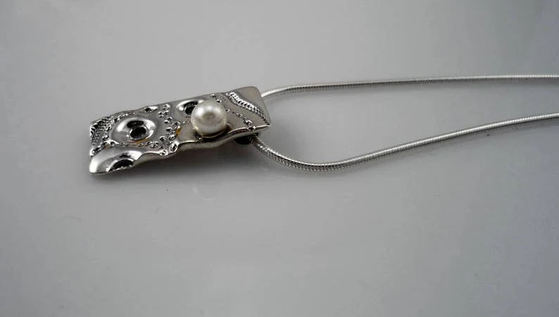 SEA BRISE, sterling silver pendant inspired by a sea urchin - Marie-Êve Bordeleau