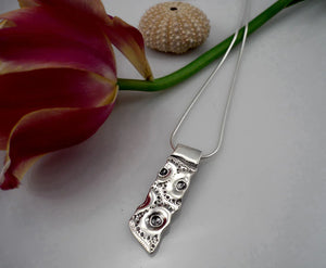 EKHINOS MOYEN, pendentif en argent sterling - Marie-Ève Bordeleau