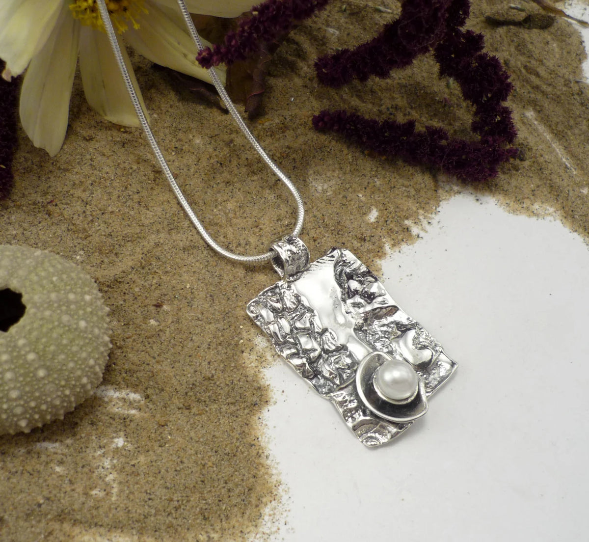 MEDIUM MOON HEART, pendant - Marie-Êve Bordeleau