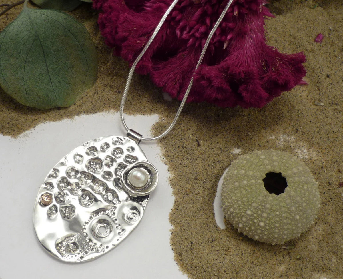 Oval earrings - Marie-Eve Bordeleau
