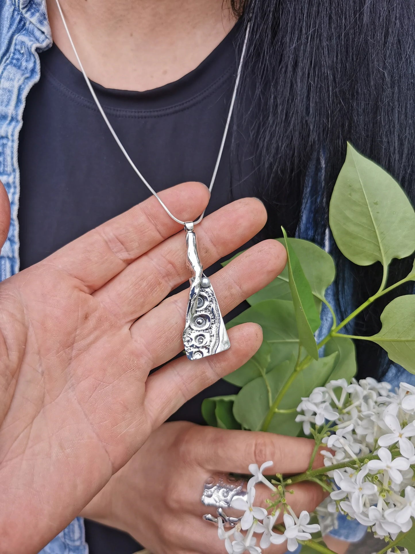 Nacre et oursin perlé