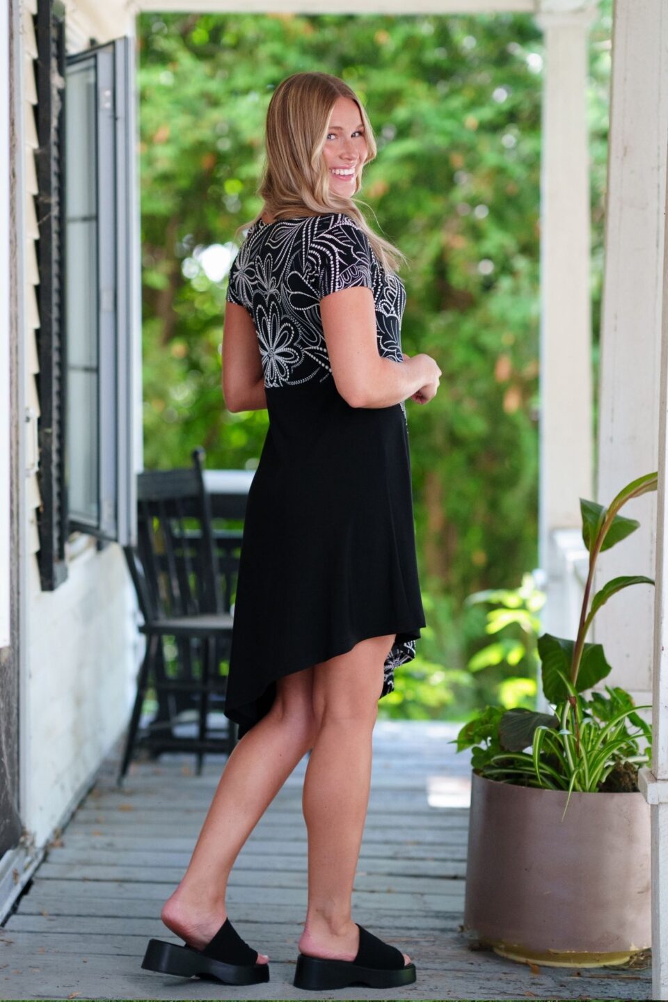 Robe Kir royal Floral noir et blanc - Rien ne se perd