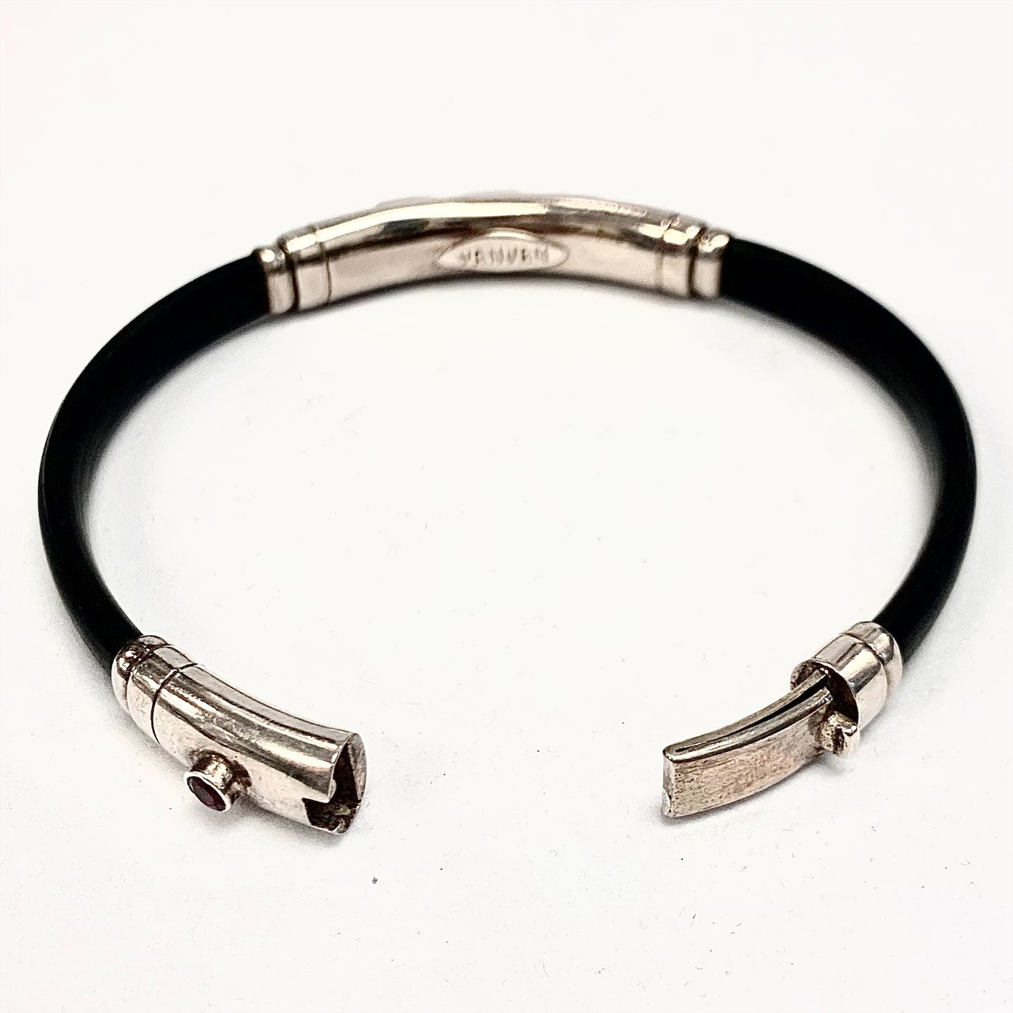 Bracelet - Silver and Black - Red Silver 9.25