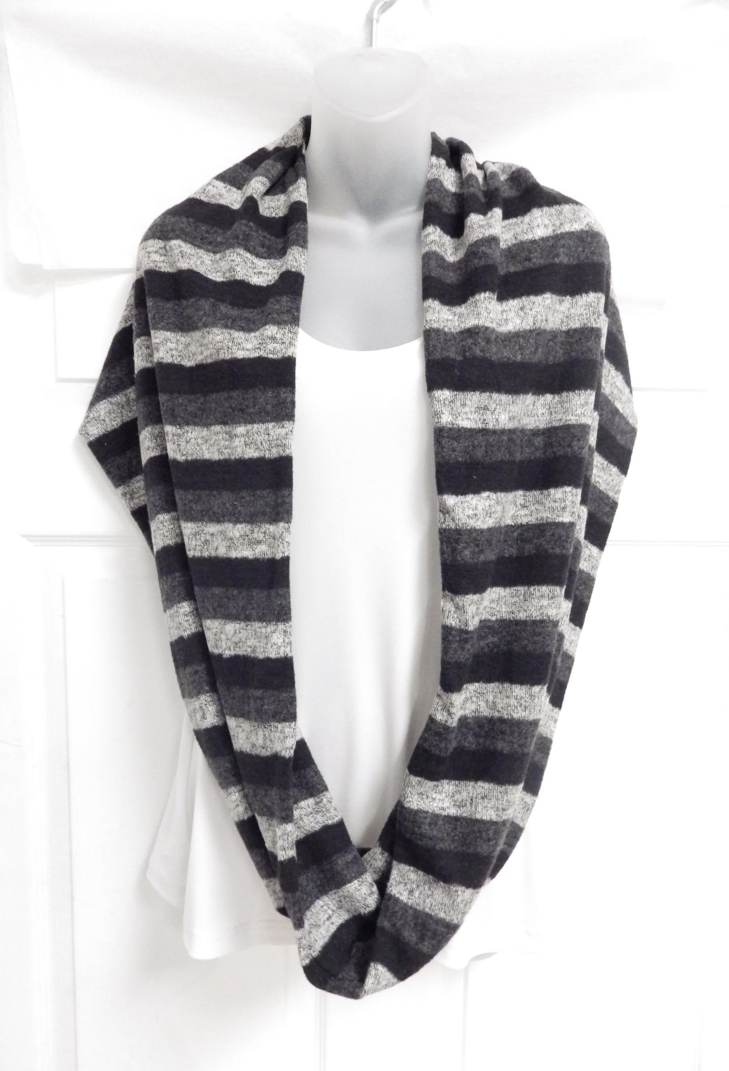 Foulard Baluchon ligné gris/noir