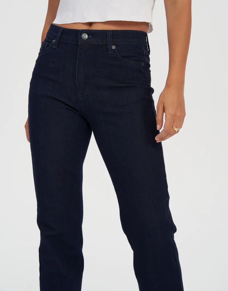 CHLOÉ - Coupe Droite -Taille Classique- Prague - Entrejambe 34''-  Yoga Jeans