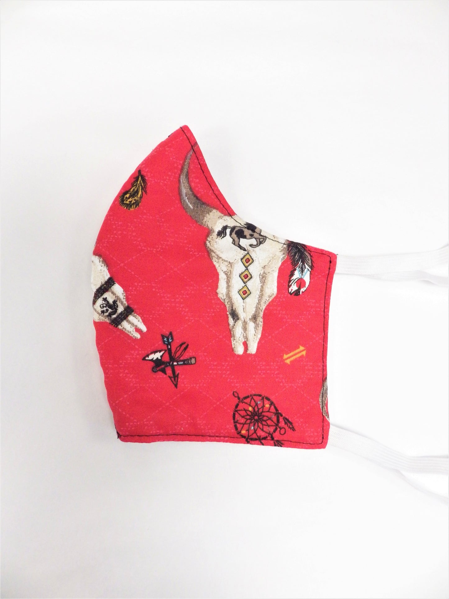 Rouge & motifs amérindiens et cornes