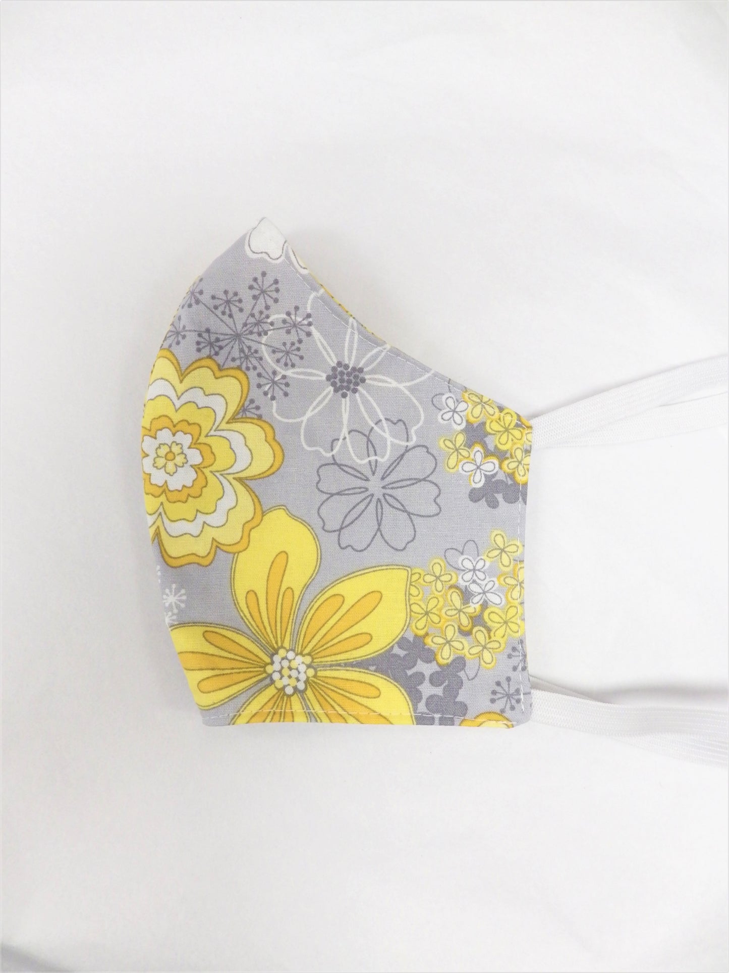 Gris & fleurs jaunes