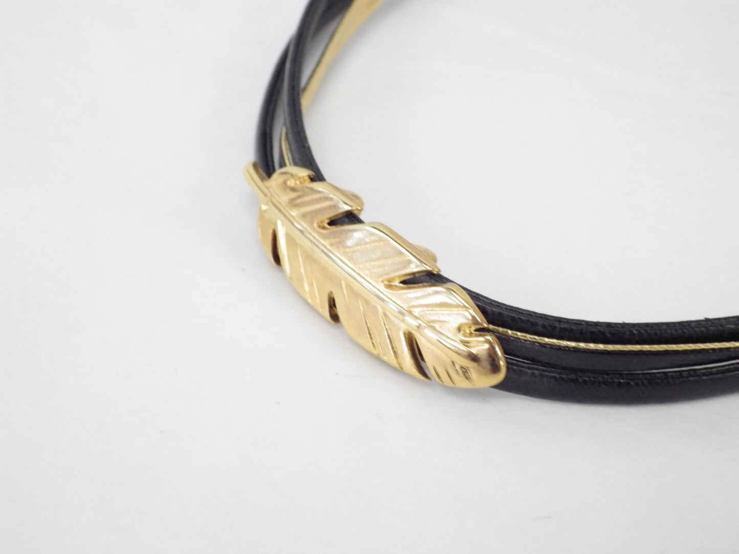 Collier/Bracelet noir et dorée plume - MJ Bijoux