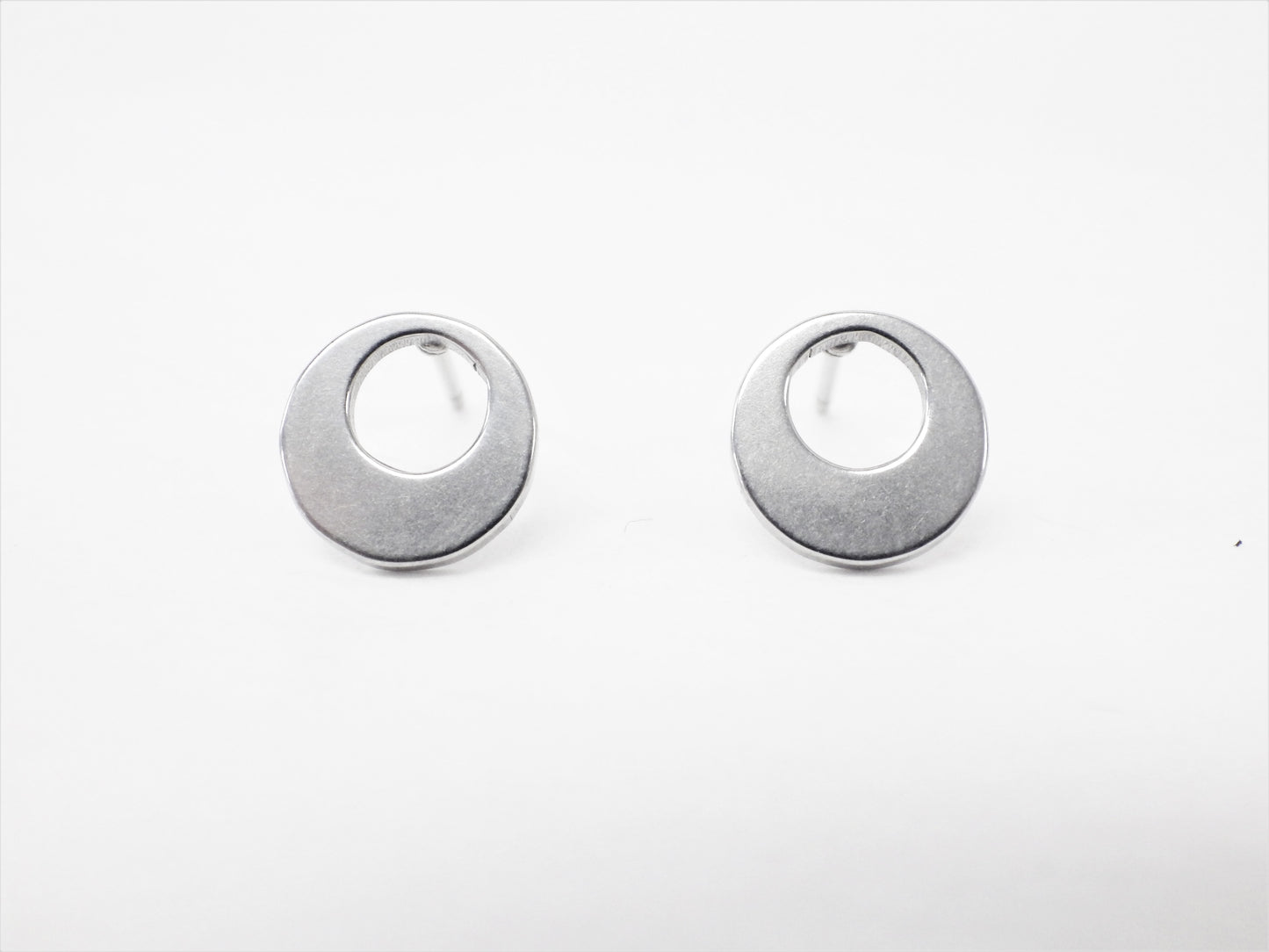 BO petites rondes asymétriques argent - Rouge Inox