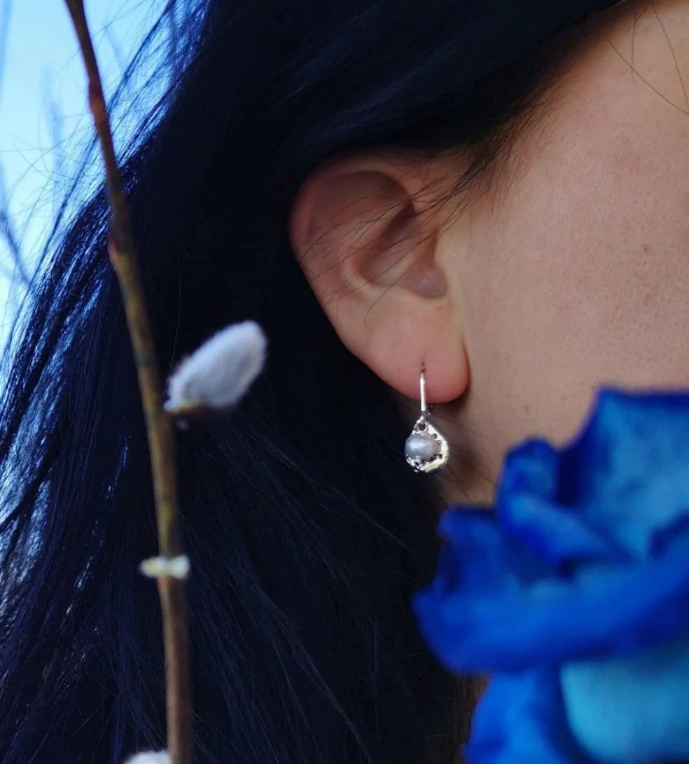 Boucles d'oreilles Petites gouttes d'eau perlées - Marie-Ève Bordeleau