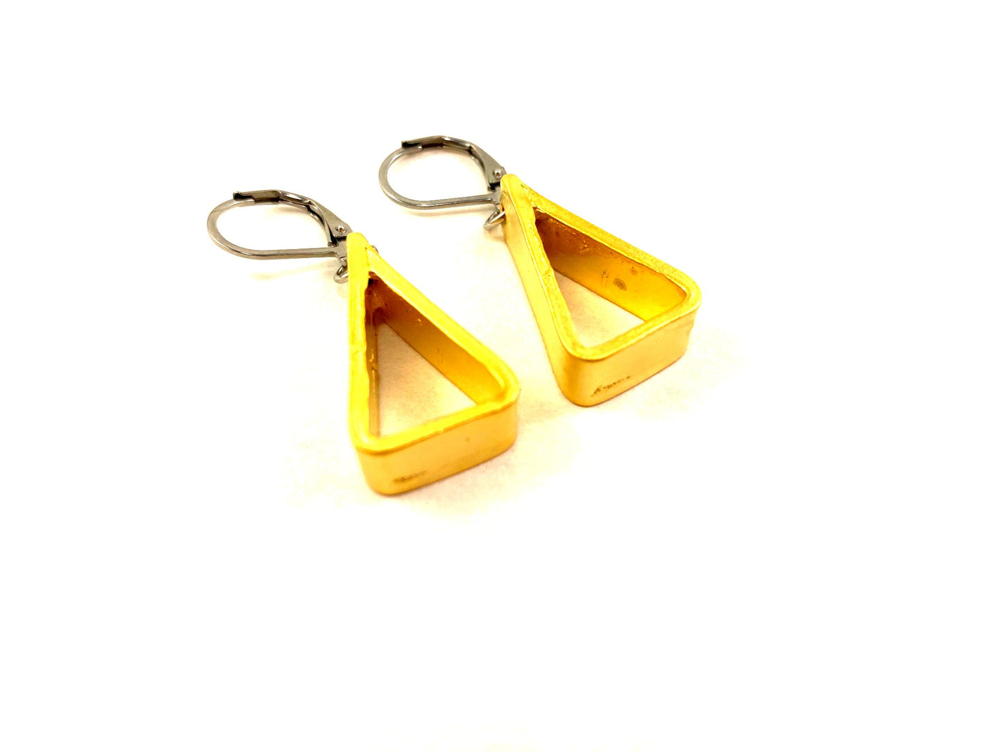 22mm Solid Triangle Ear Cuff - Red Jewelry