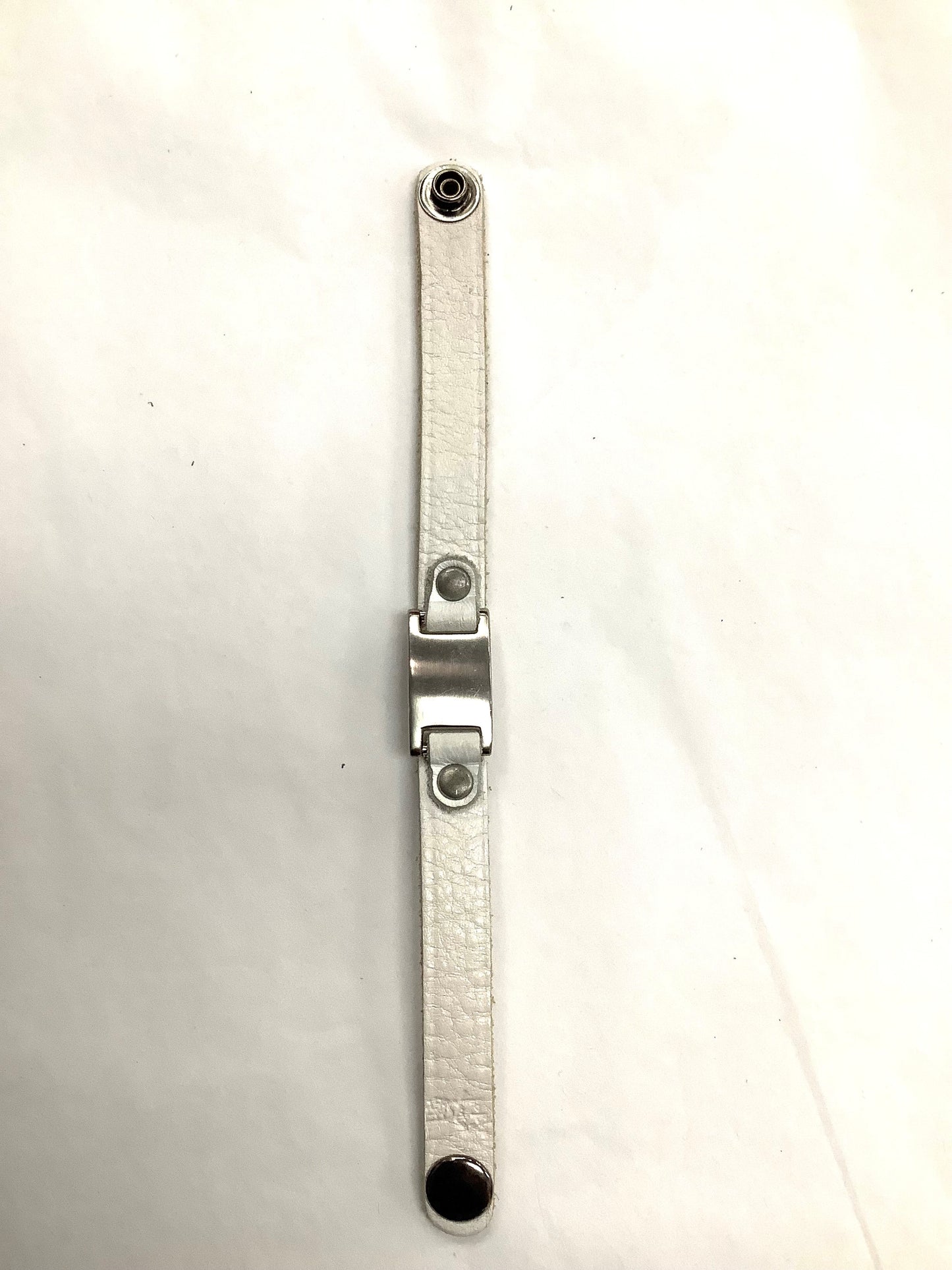 Bracelets cuir divers