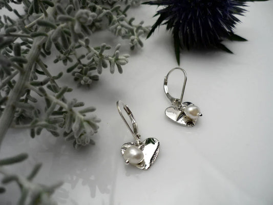 Boucles d'oreilles - Petit coeur perlé - Marie-Ève Bordeleau
