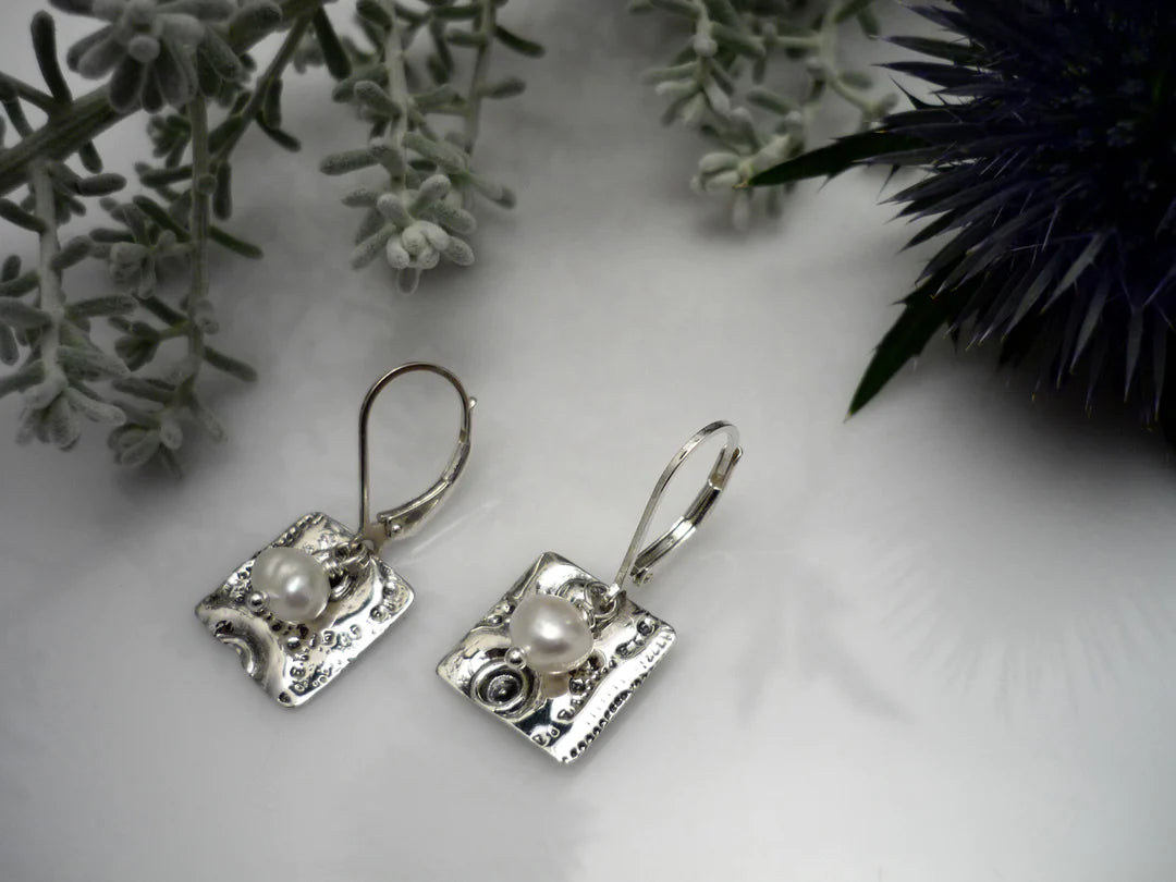Earrings - Small pearl square - Marie-Ève ​​Bordeleau