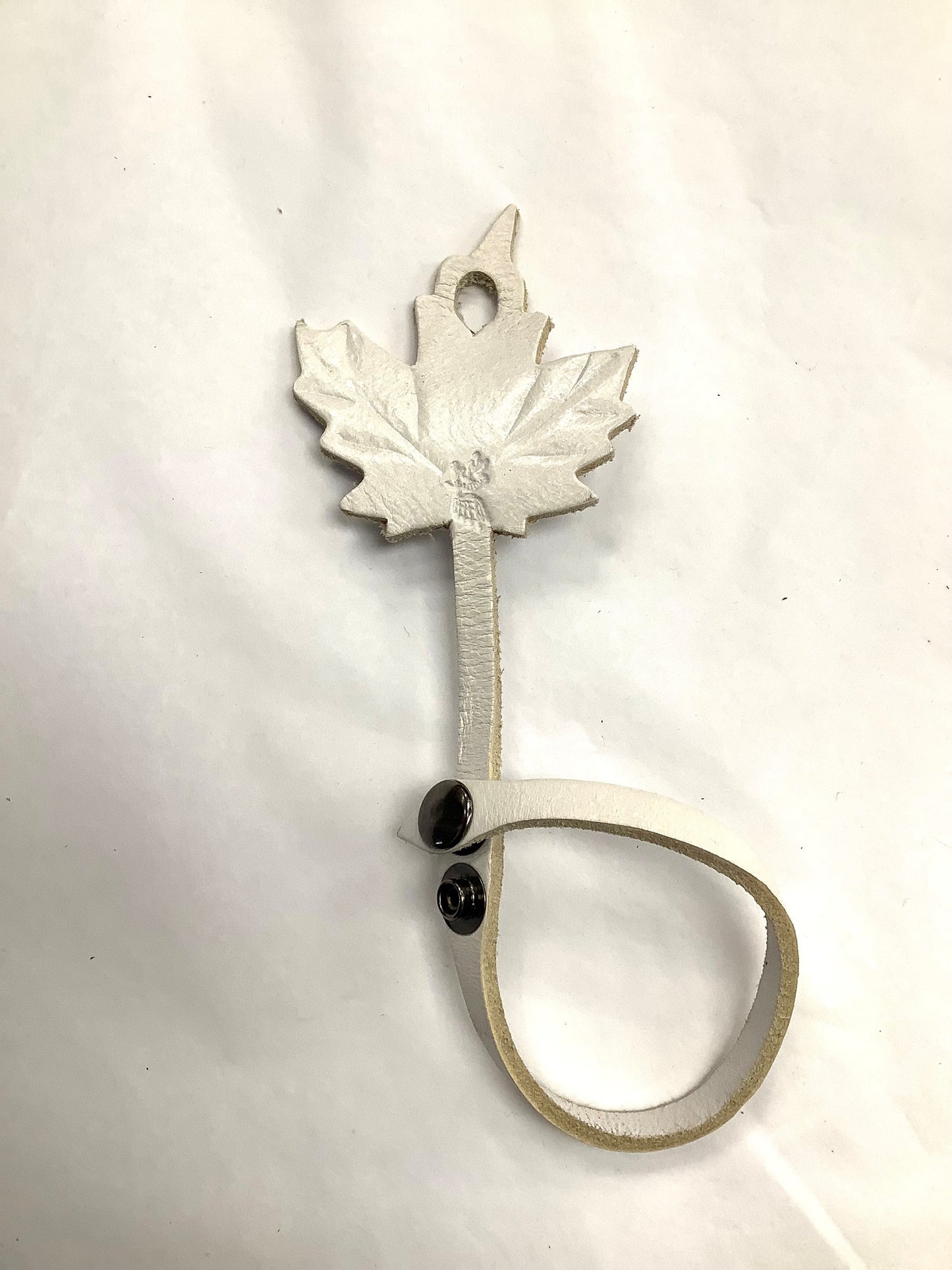 Bracelet cuir feuille d'érable