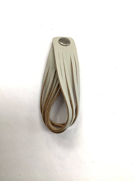 Bracelet cuir gris pâle à plusieurs branches