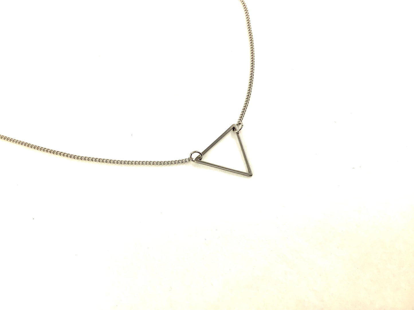 Collier Triangle - Argent - Rouge Inox