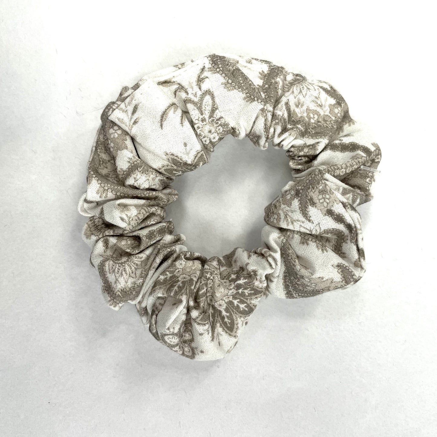 Chouchou Blanc Fleurs Antiques - Rouge Canapé