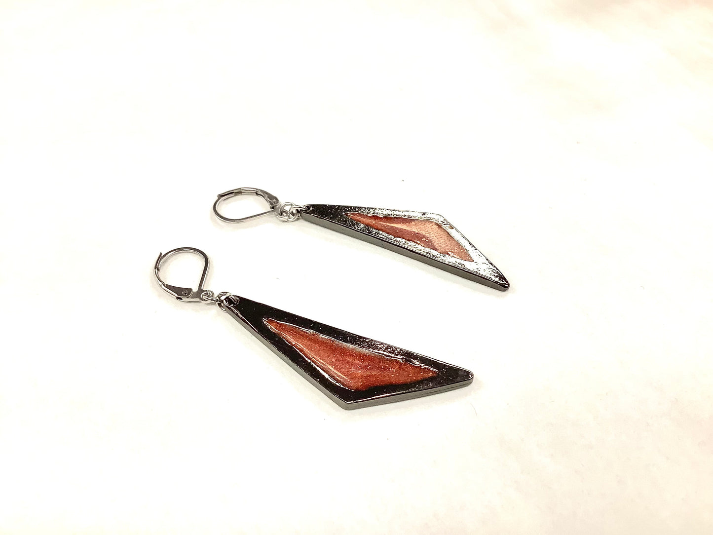 Suspendues à l'oreille Gros Triangle 45mm Naturel - Rouge Bijoux