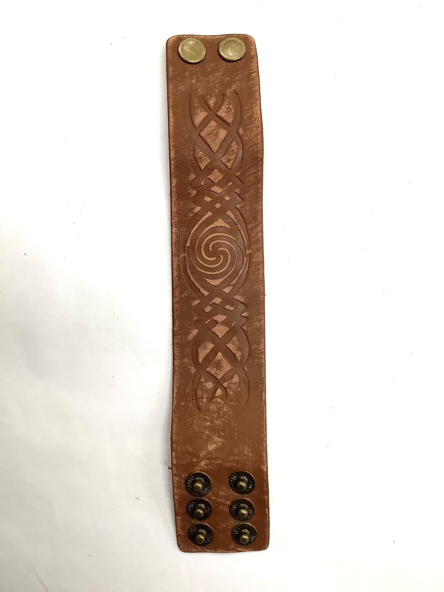 Patterned leather bracelet